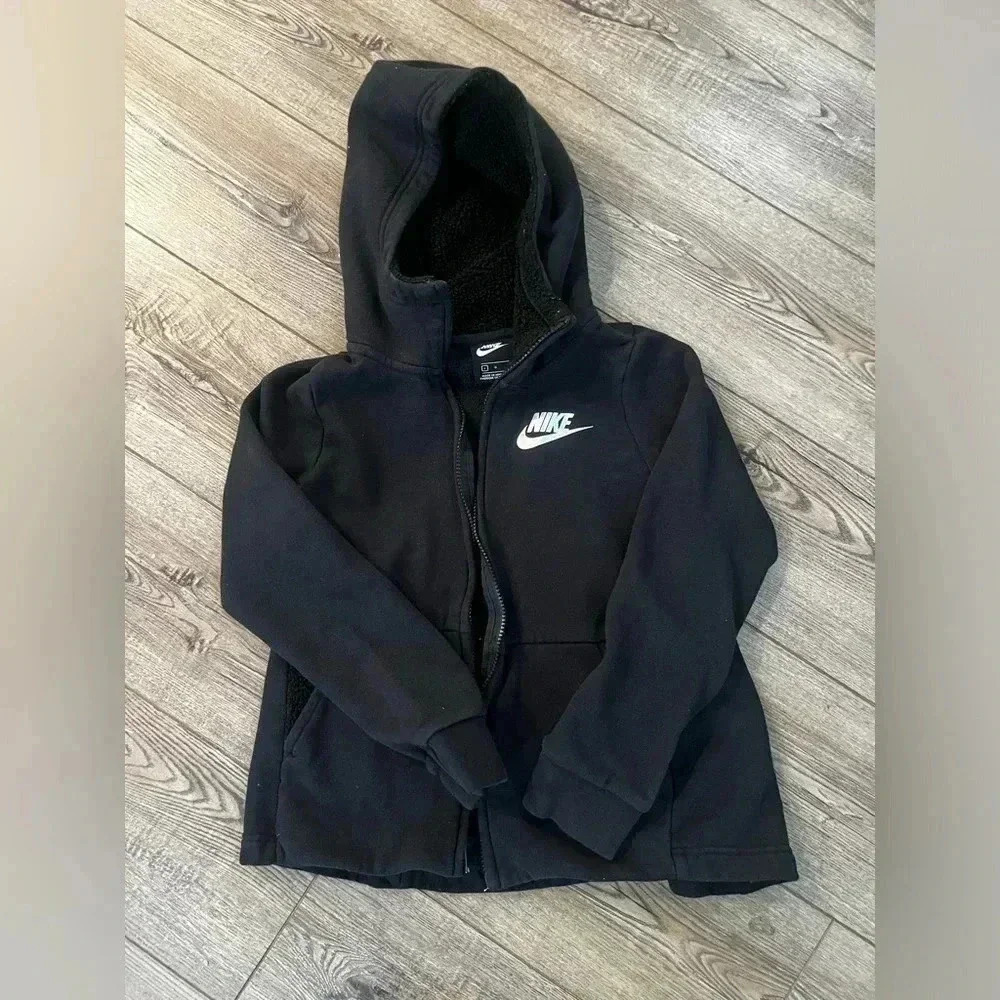 Nike large kids zip up hoodie